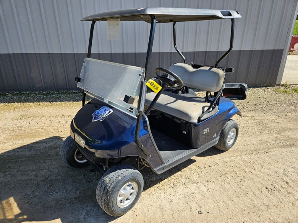 EZ-GO Gas Golf Cart