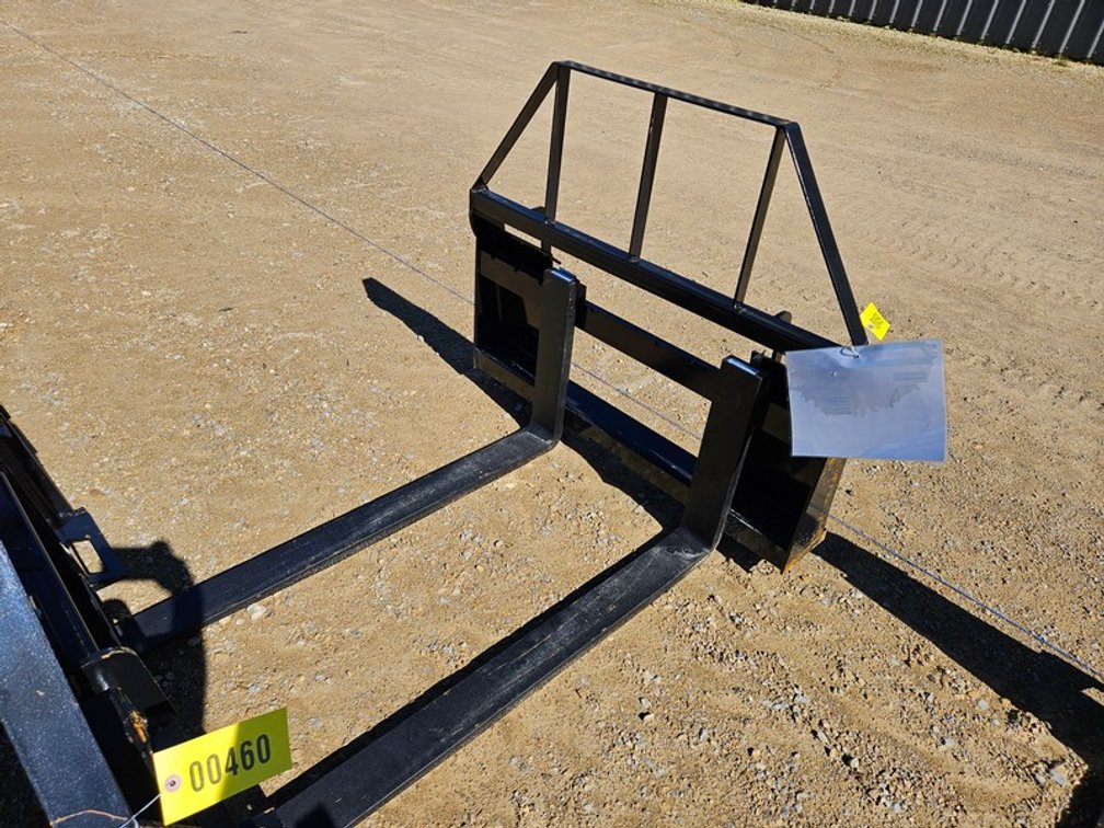 2026 Mower King 48" Skid Steer Pallet Forks