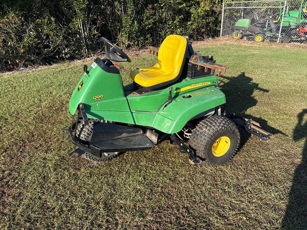 2004 John Deere 1200 Bunker Rake JD120AUD