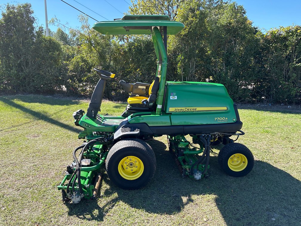 John Deere 7700A Fairway Mower