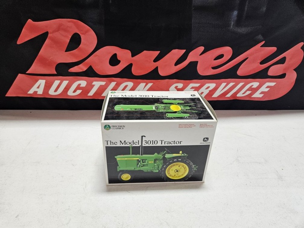 John Deere 3010 Narrow Front Toy Tractor