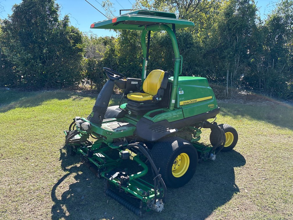 John Deere 7700A Fairway Mower