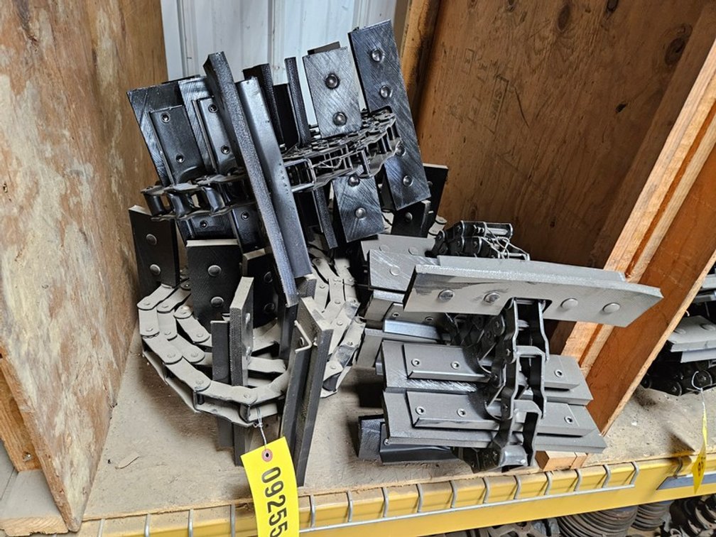 667H Pintle Chain 2-1/2"x10-5/8" Paddles