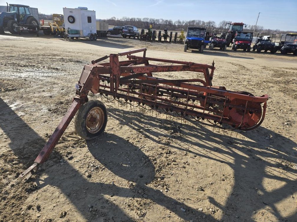 NEW IDEA SIDE RAKE
