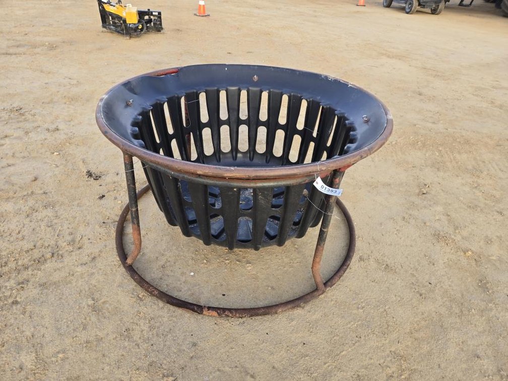 ROUND BALE FEEDER