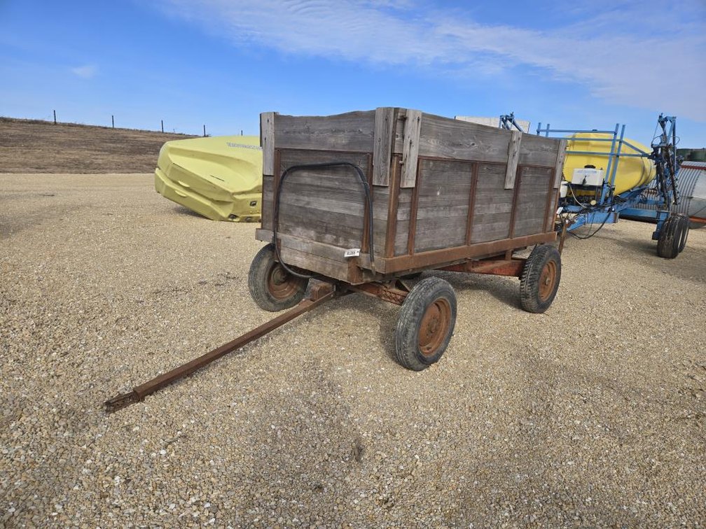 1950 CASE WAGON W/ HOIST