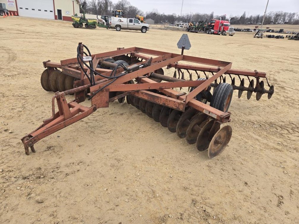 INTERNATIONAL 475 14' DISK