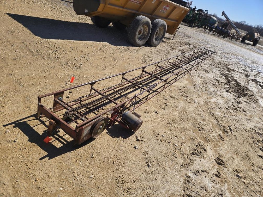 30' HAY CONVEYOR