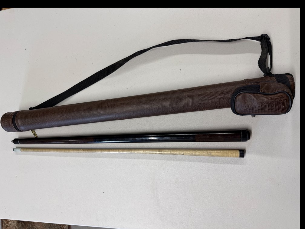 Action Pool Cue & Case