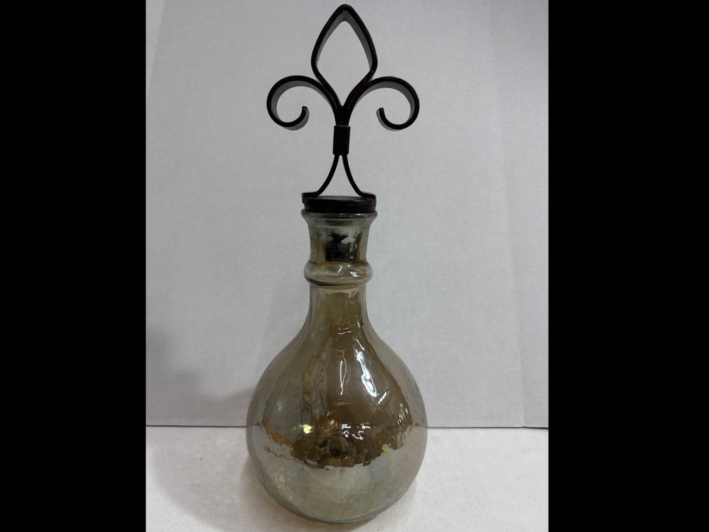 Vintage Wine Carafe with Stopper