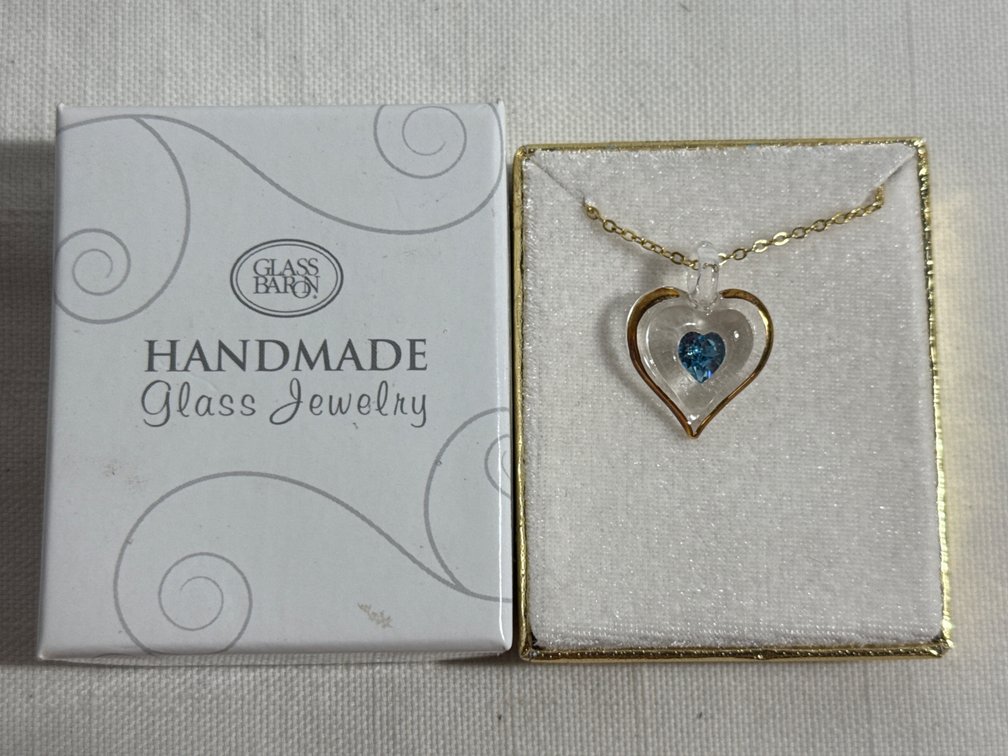 December Birthstone Heart Necklace (NIB)