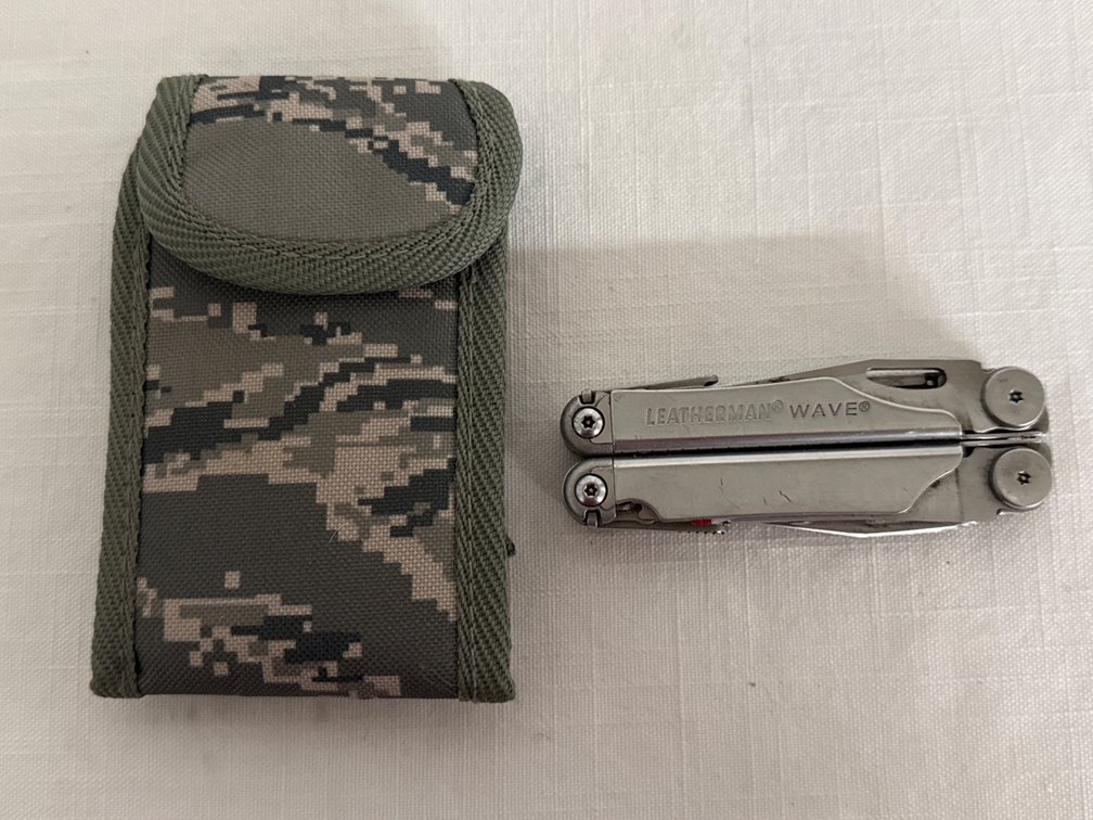 Leatherman Wave with Pouch