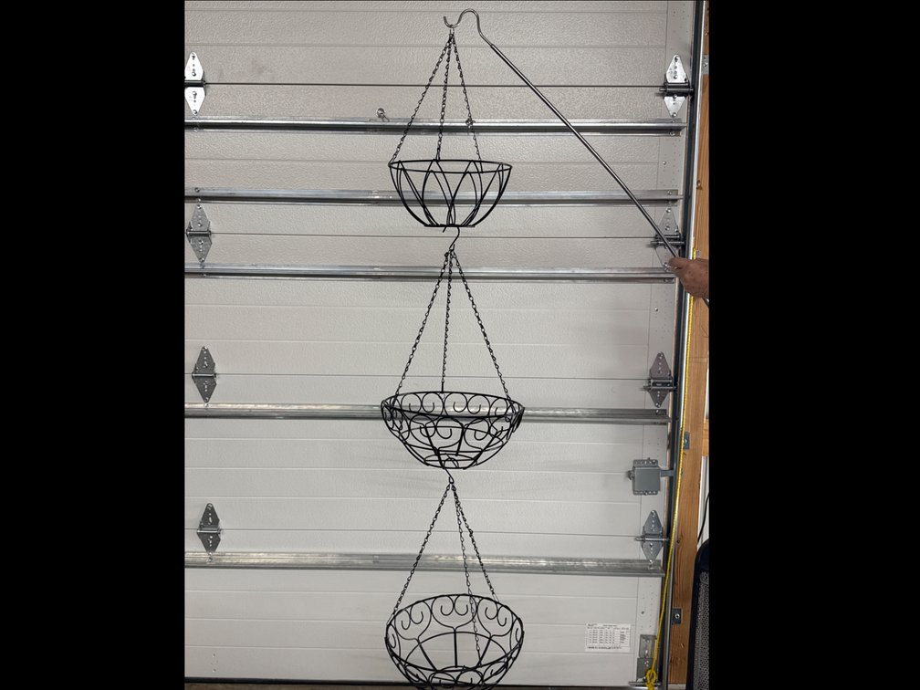 Hanging Wire Baskets (3)