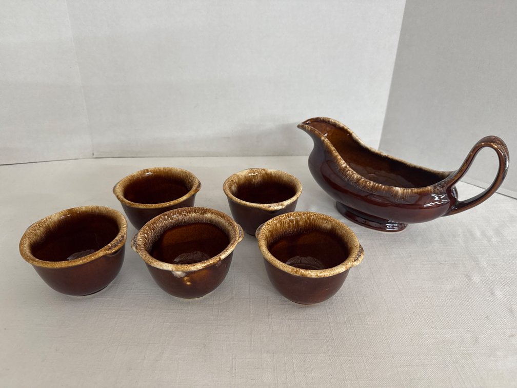 Vintage Hull Pottery (6)