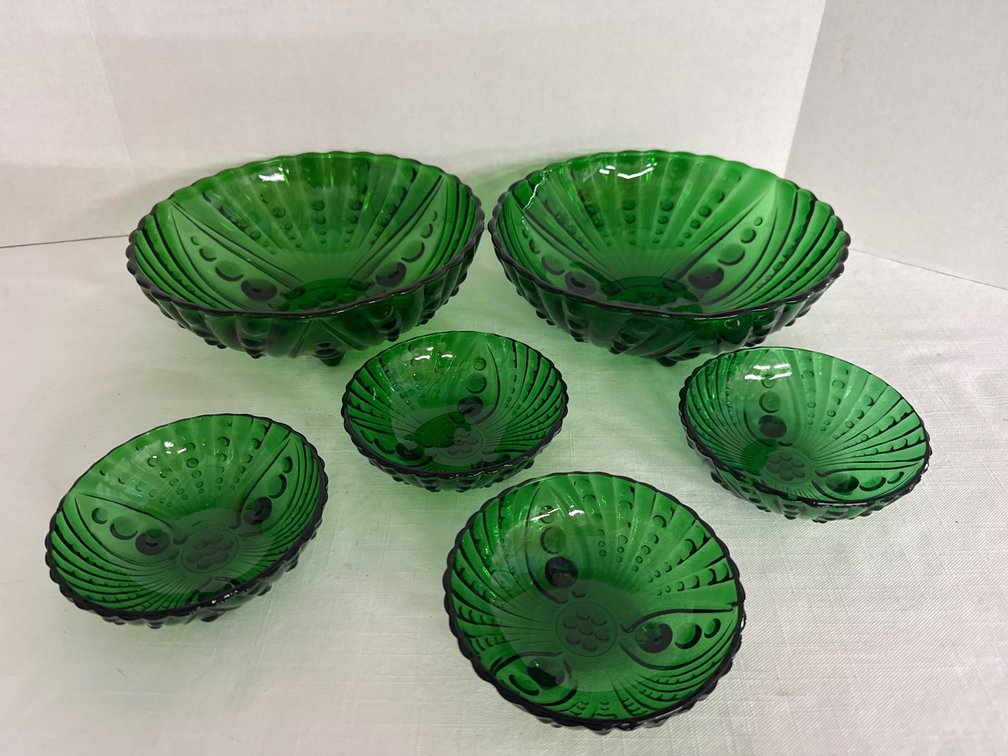 Anchor Hocking Emerald Glass Collection (6)