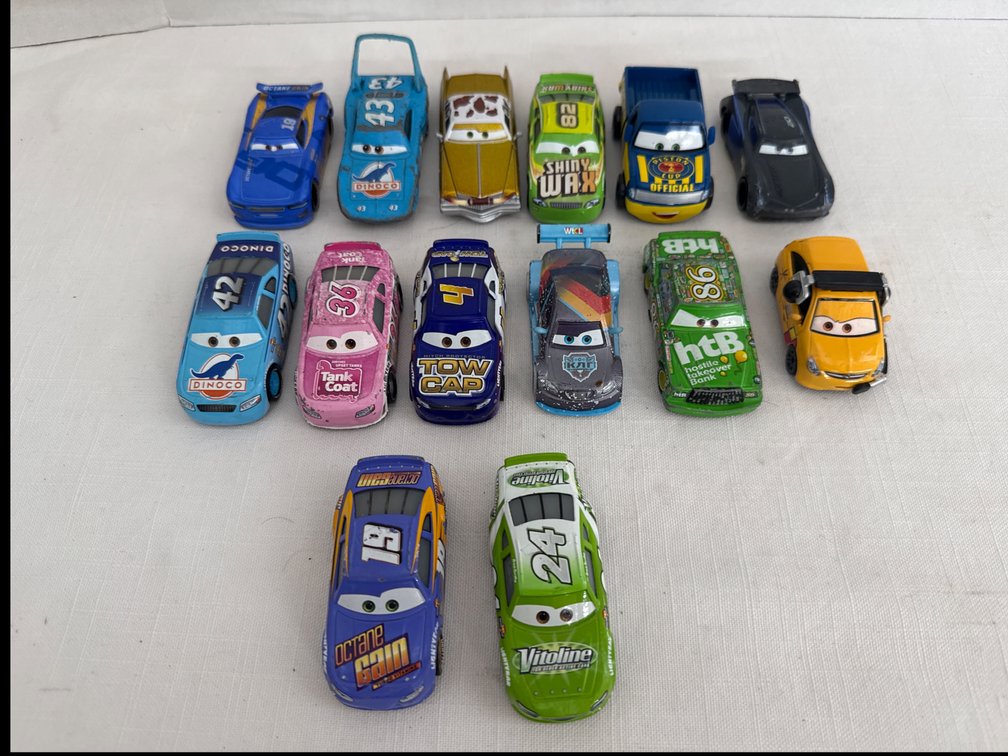 Disney/Pixar CARS Collection (14)