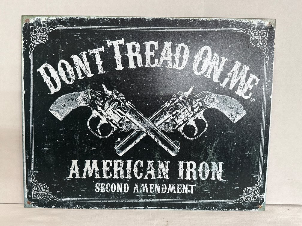 Tin “Don’t Trade on Me” Sign