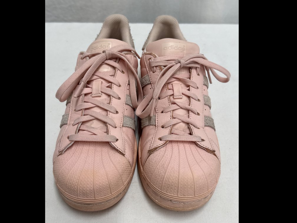 Adidas Superstar Sneakers