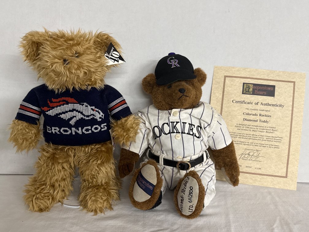 Collectable Bears (2)