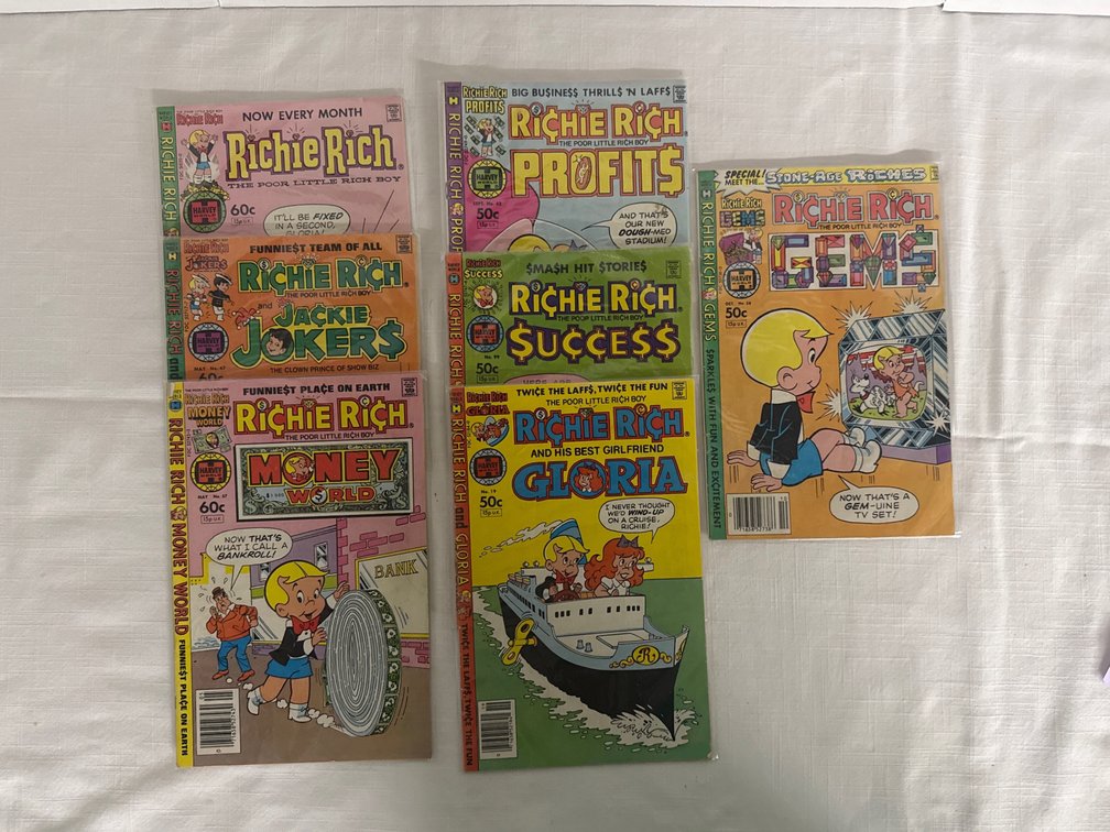 Vintage Ritchie Rich Comic Books (7)