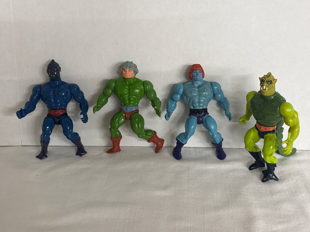 Masters of Universe Figures (4)