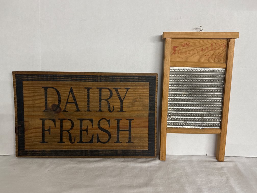 Wood Dairy Fresh & Washboard