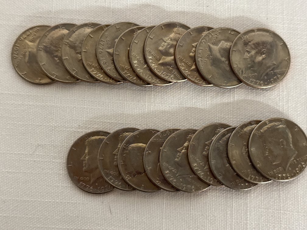 Uncirculated Kennedy Half Dollars (20)