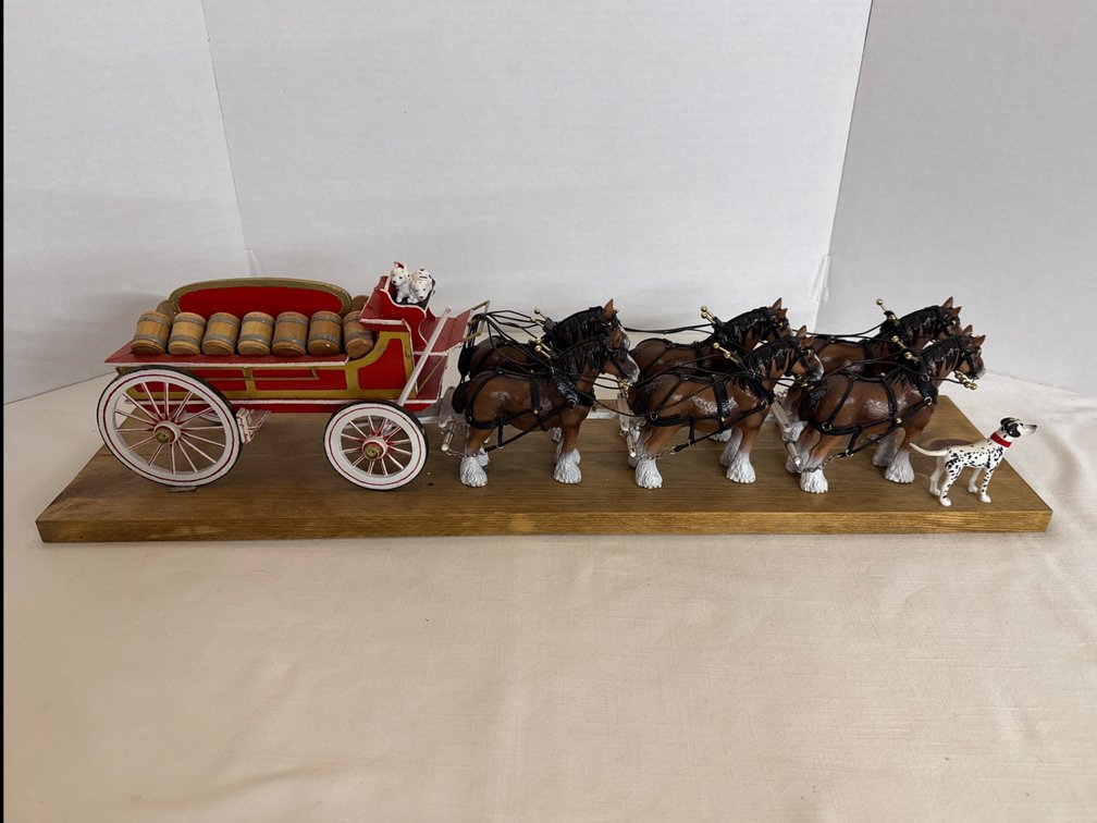 Clydesdale Team Pulling Wagon