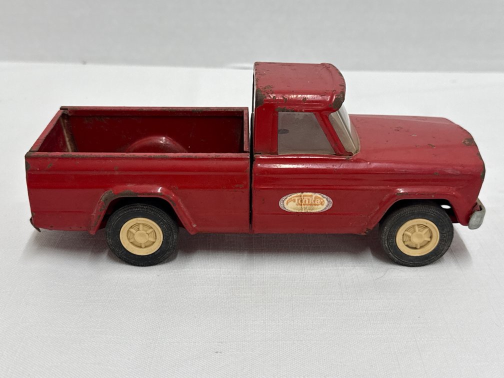 Vintage (Tonka) Jeep Truck