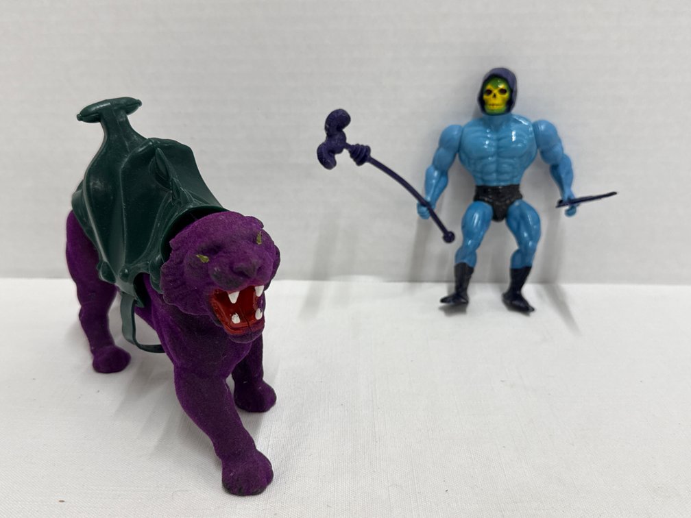 1980's Vintage Masters of the Universe Figures (2)