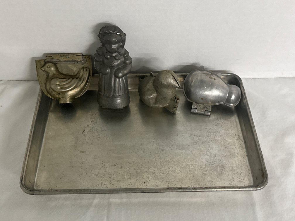 Pewter/Metal "Hinged" Chocolate Molds & Tray (5)