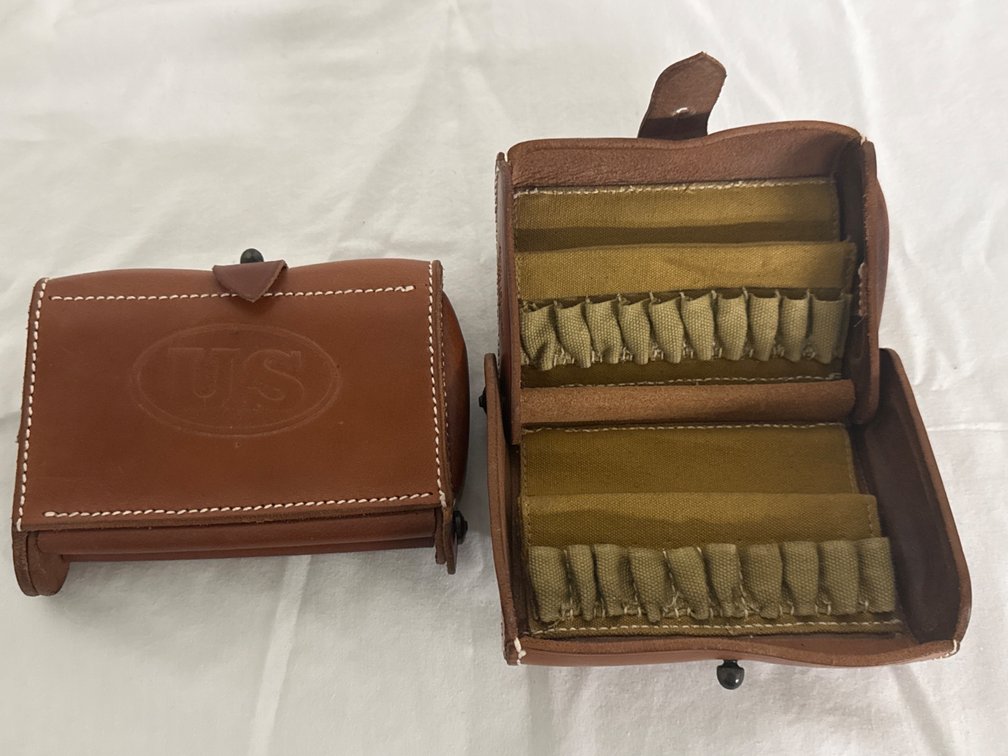 Leather US Ammo Pouches (2)