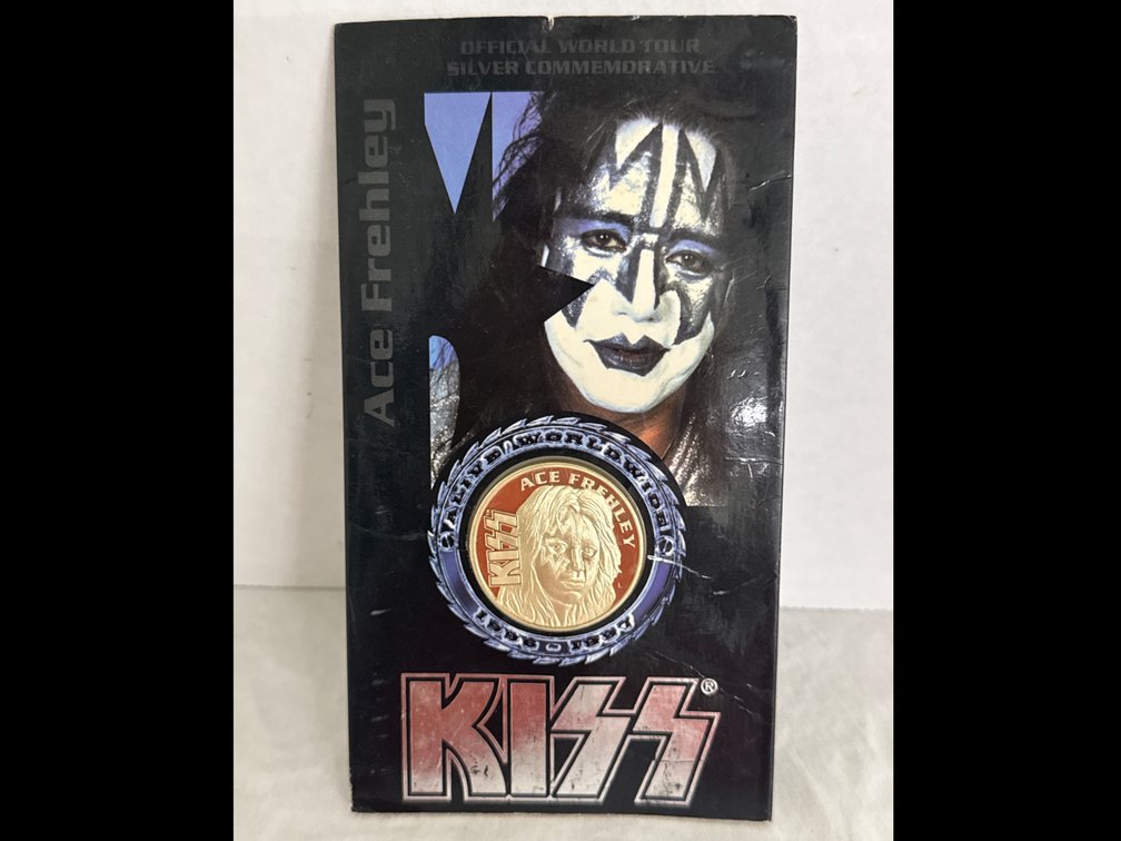 .999 Silver Sealed Kiss Collector Coin