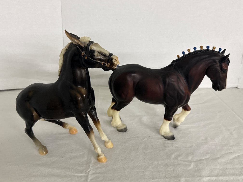 Breyer Model Horses (2)