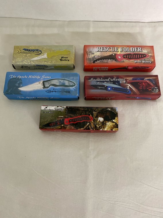 5 Folding Pocket Knives (New in Box)