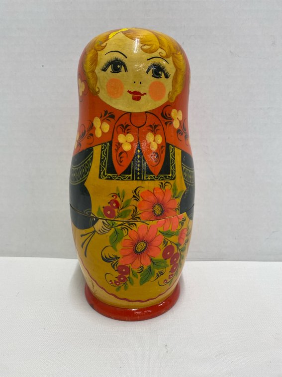 Vintage Russian Hand Painted Nesting (Wooden) Dolls