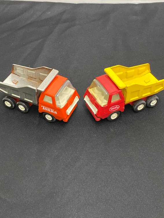 Tonka (2) Miniature Dump Trucks (1960-1970’s)