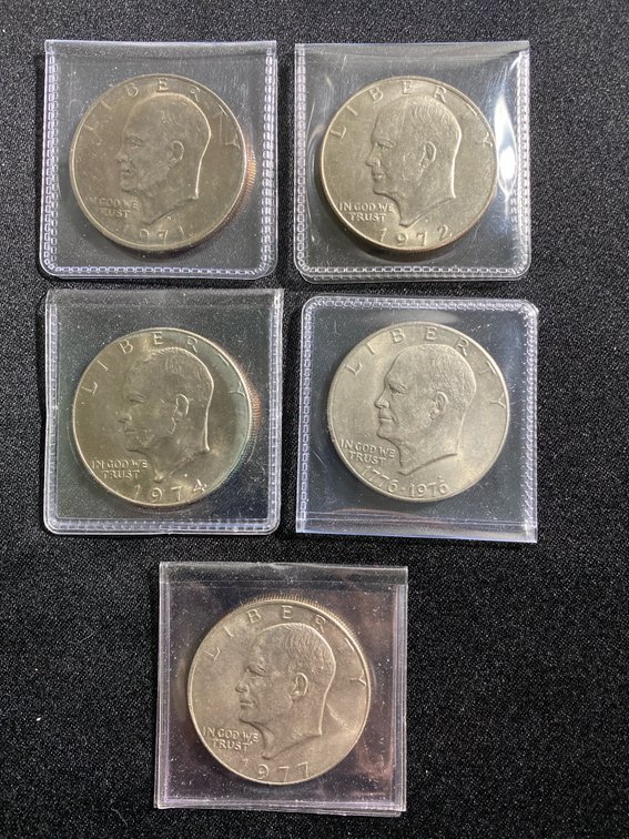 (5) Eisenhower Dollar Coins (71, 72, 74, Bicentennial & 77)