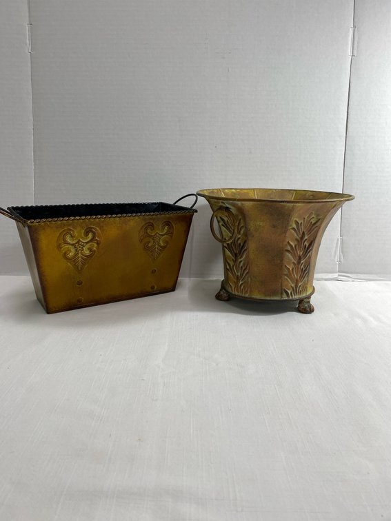 Rustic Metal Decor Planters/Containers