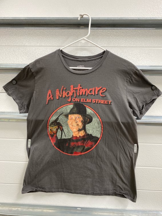 Nightmare On Elm Street T-Shirt (Size L)