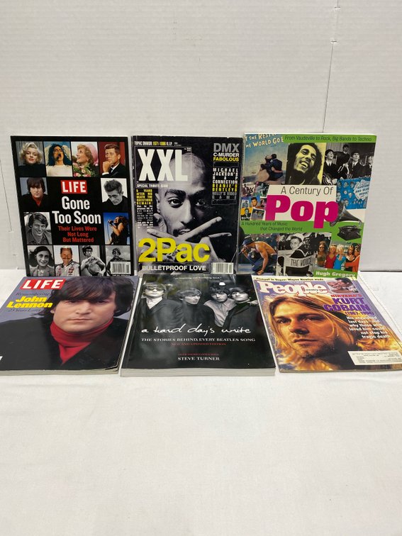 Vintage Magazine (Famous People Gone Too Soon)