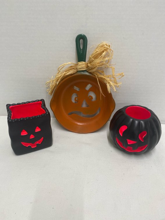 Cast-Iron Fry Pan Jack-O-Lantern & (2) Ceramic Handle Holders