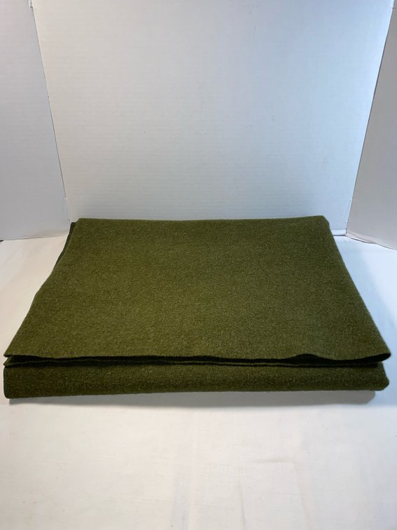 Olive Green (65% Wool) 66-inches x 84-inches Blanket (Like New)