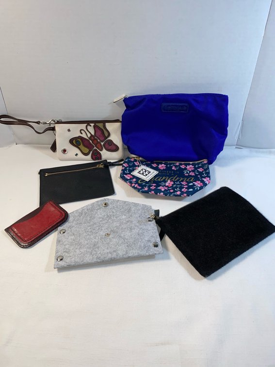 (7) Collection of Hand/Personal Care Wrist/Hand Bags