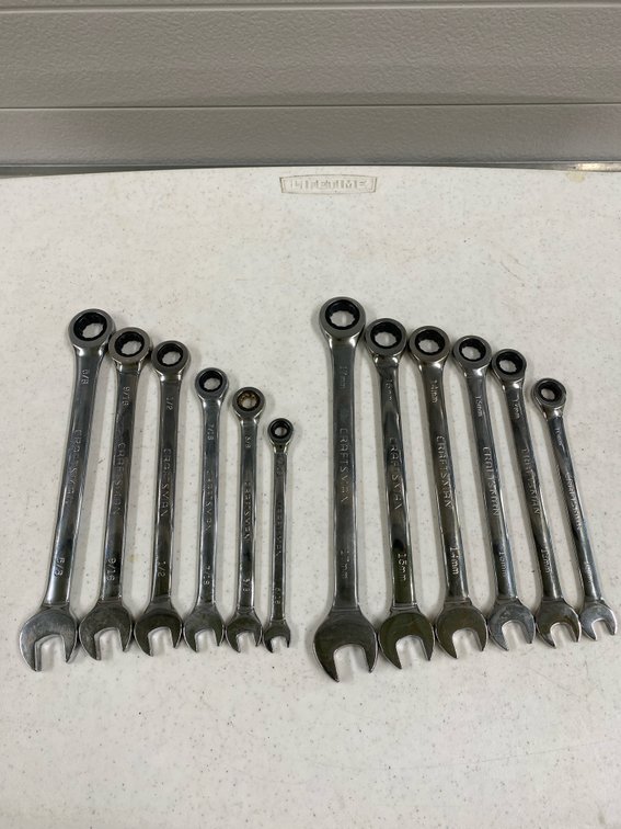 Craftsman (Standard & Metric) Ratchet/Wrench Set