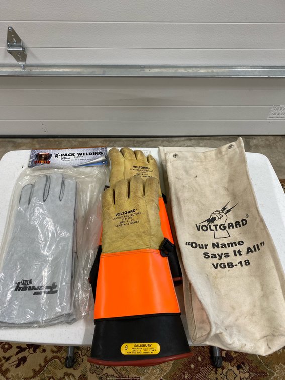 NEW… Welding Gloves & Voltgard Leather Protectors Gloves  with Bag