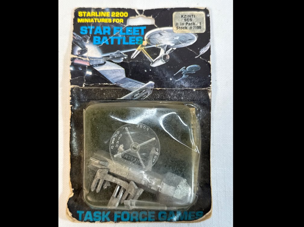 Star Trek Star Fleet Minature (NIP)