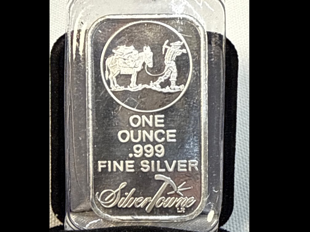 One Ounce .999 Silver Bar