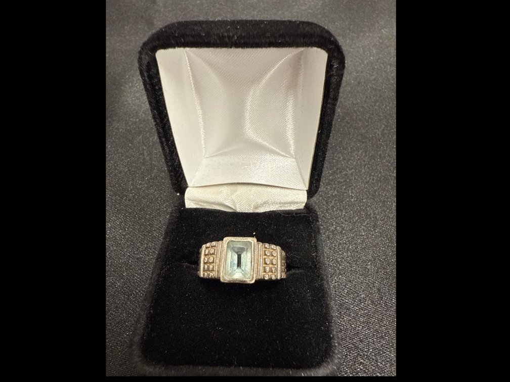 Vintage (Sterling Silver) Ring with Blue Topez