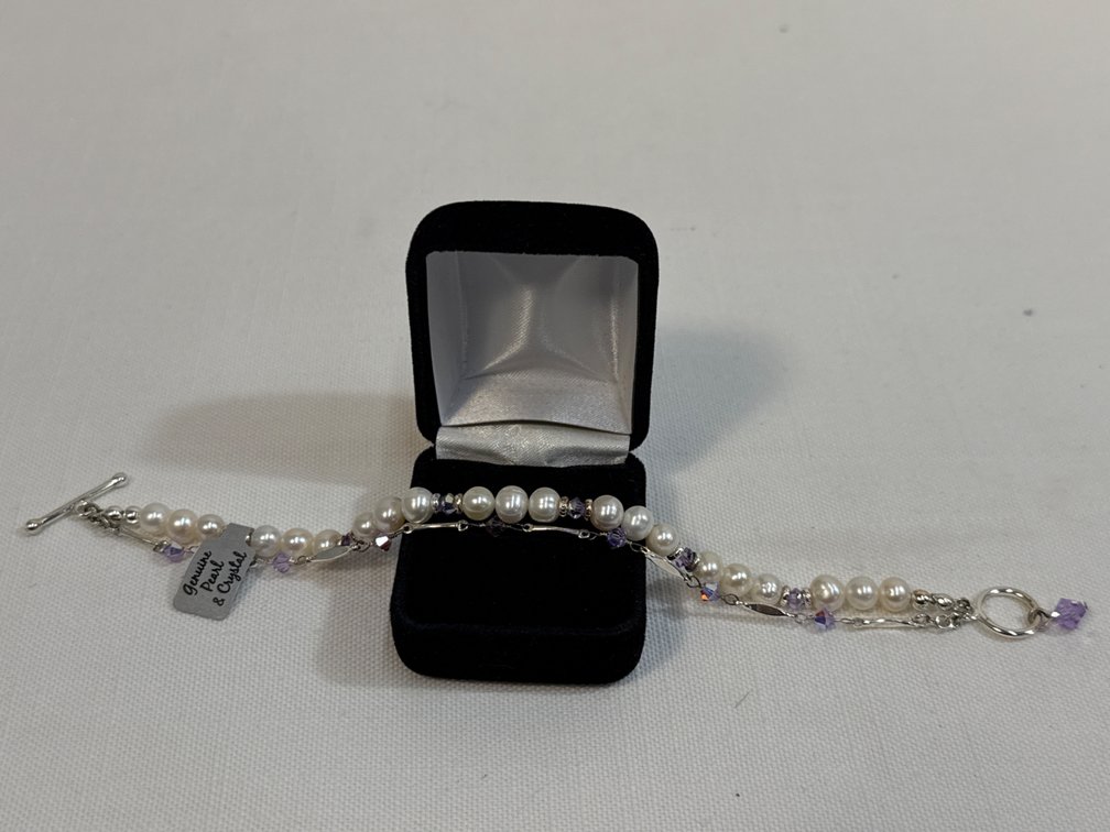 Genuine Pearl and Crystal Bracelet